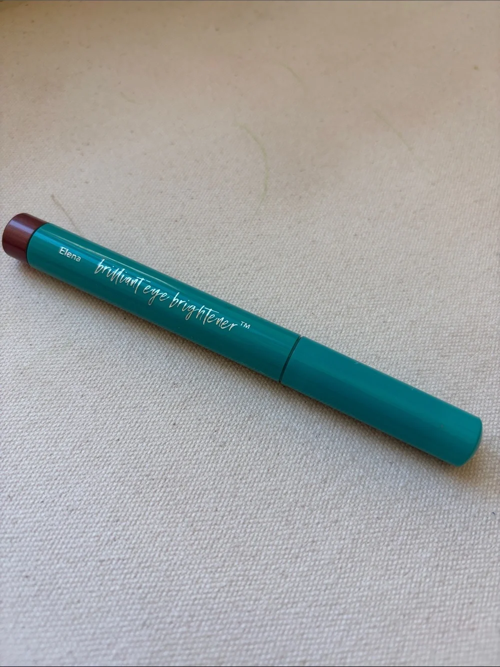 Thrive Brilliant Eye Brightener in Elena - Picture 5 of 9